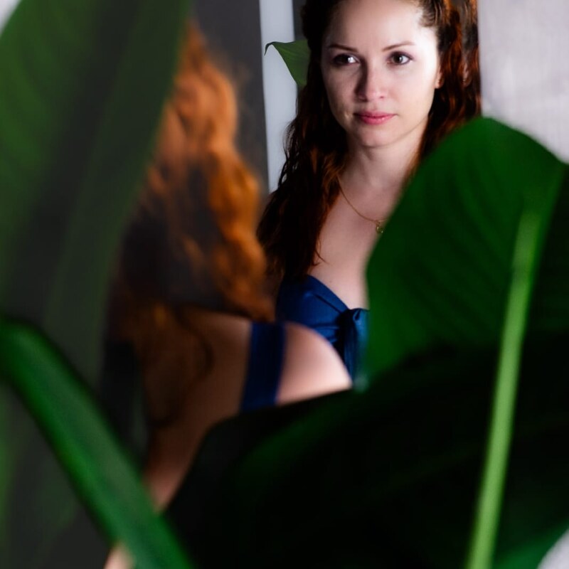Jennifer entre la naturaleza